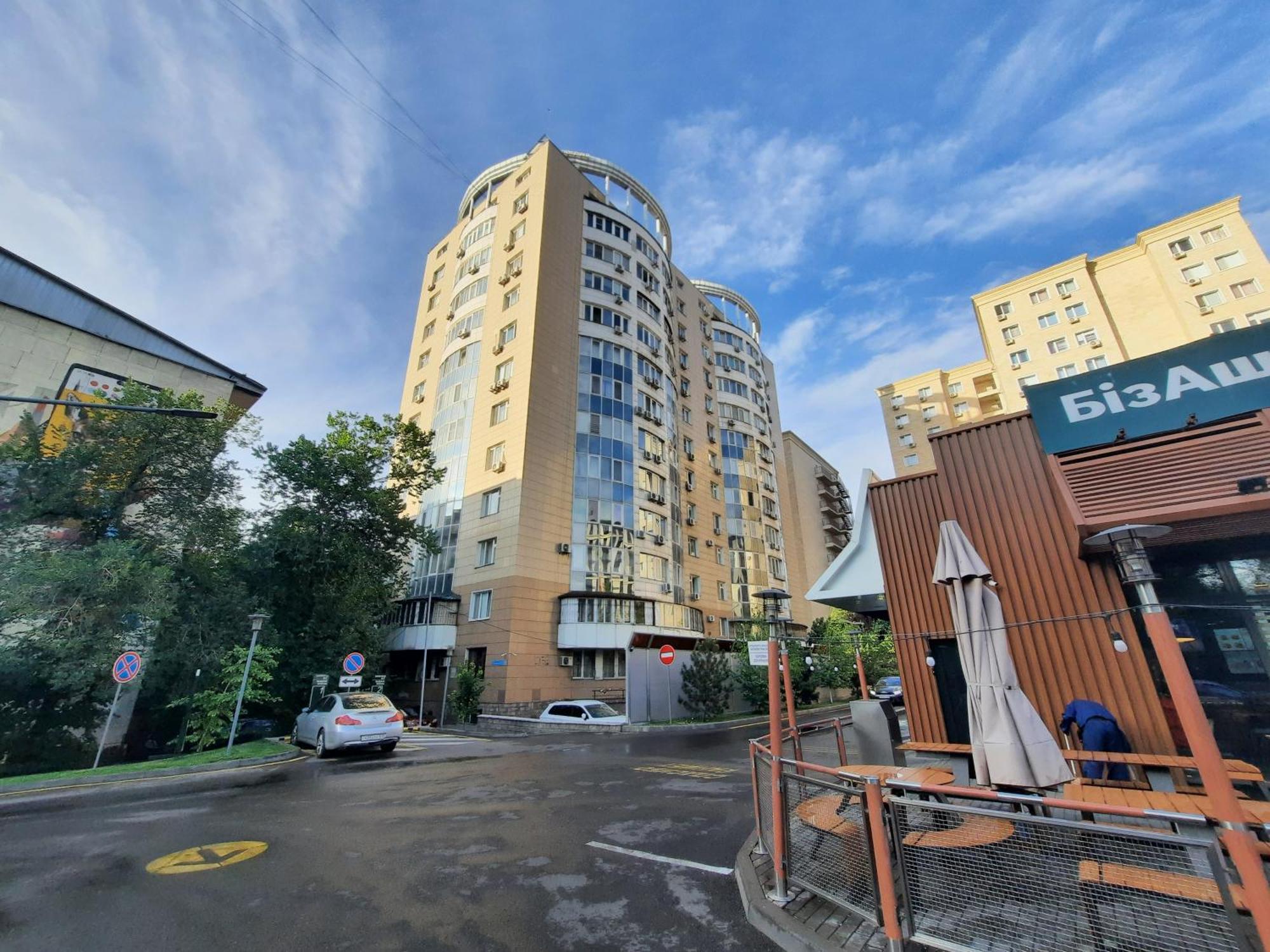 жк жастар атамекен центр города, отличная локация * Almaty